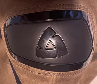 Cazadora de moto de cuero