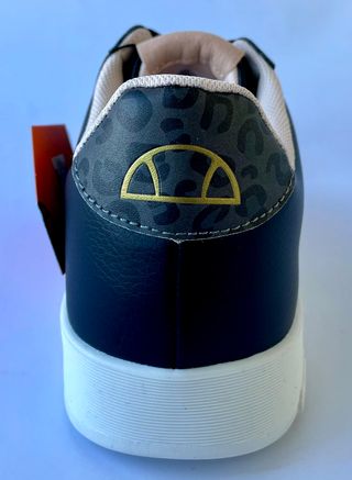 Zapatillas Ellesse Negras y Beige 