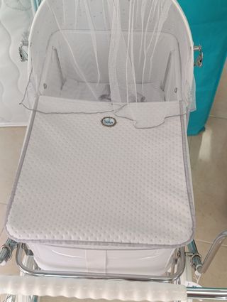 Carrito de muñecas de piel. Colección bebelux.