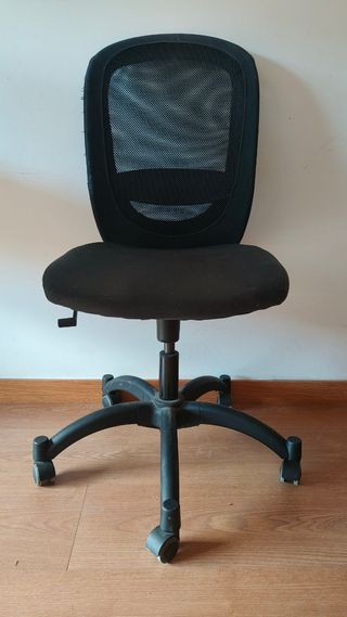 Silla de oficina Ikea Flintan, en perfecto estado.