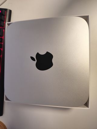 Mac mini 2022 16GB RAM 512GB SSD Plata