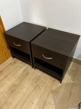 Cómoda 4 cajones y 2 mesitas