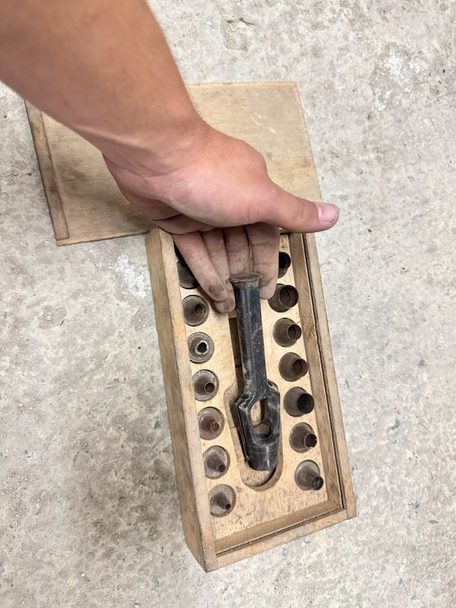 Sacabocados para cuero antiguo