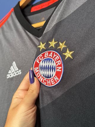 Maglia Originale FC BAYERN MUNCHEN Monaco Kimmich