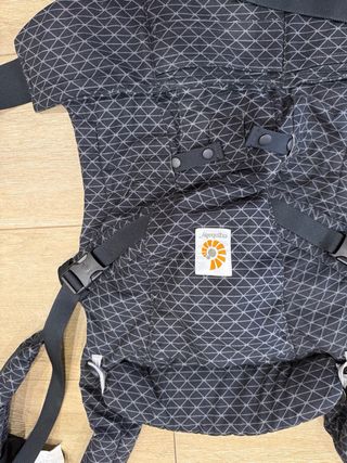 Mochila Portabebés Ergobaby Adapt Negro Geo