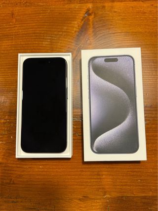 iPhone 15 Pro 1TB blu titanio