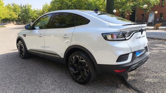 Renault Arkana E-Tech Esprit Alpine