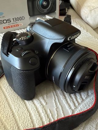 Cámara Canon 1300D