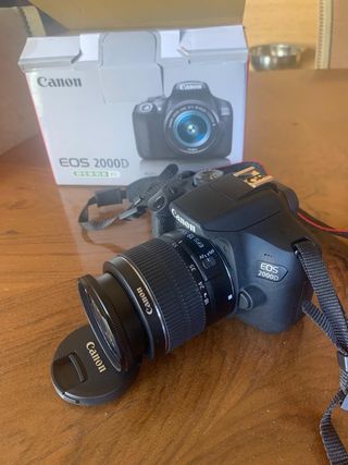 Cámara Canon EOS 2000D Nueva
