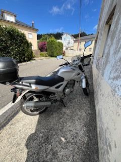 MOTO HONDA CBF 250