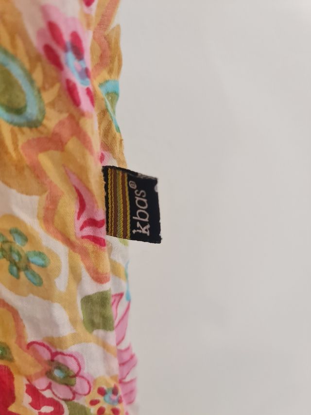 Camisa floral de manga corta