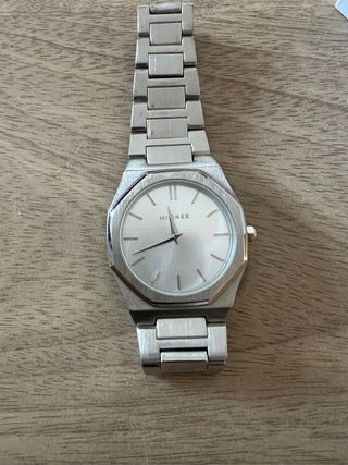 RELOJ DE PULSERA MARCA MILLNER
