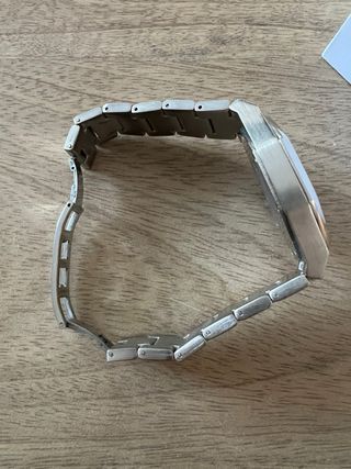 RELOJ DE PULSERA MARCA MILLNER