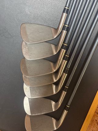 Palos de golf Wilson Staff Di5