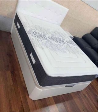 Canapé y colchón en oferta