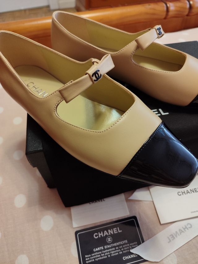 Manoletinas Chanel Piel Beige y Negra