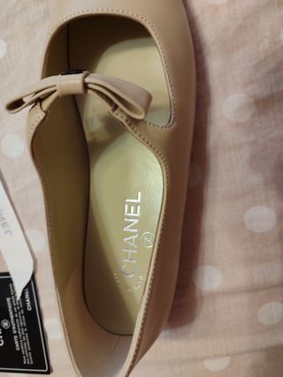 Manoletinas Chanel Piel Beige y Negra