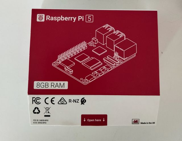 Raspberry Pi 5 Starter Kit 8GB