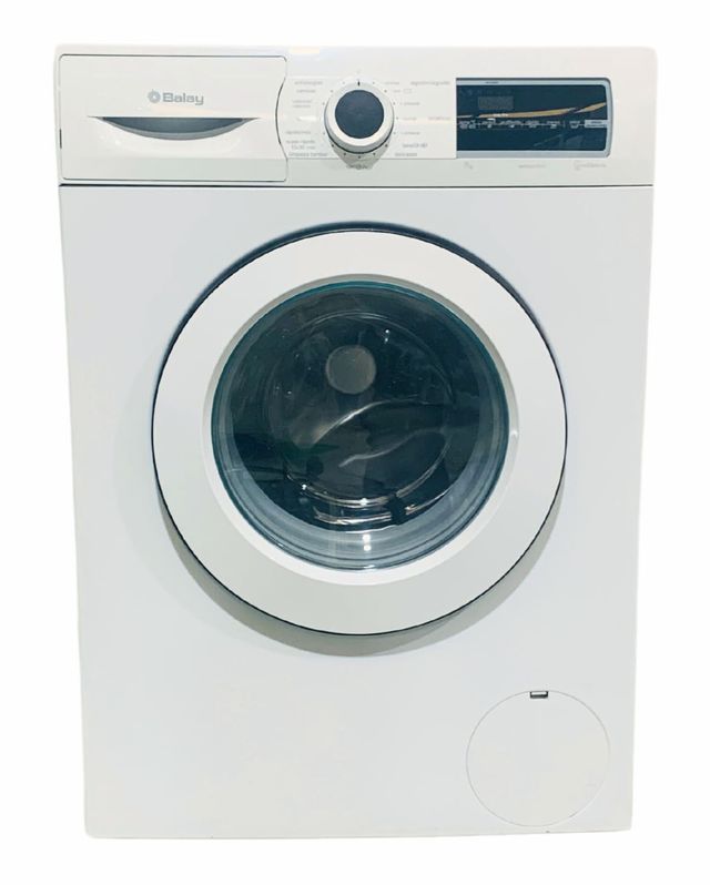 Lavadora blanca de carga frontal 7kg. BALAY 3TS976BA/25