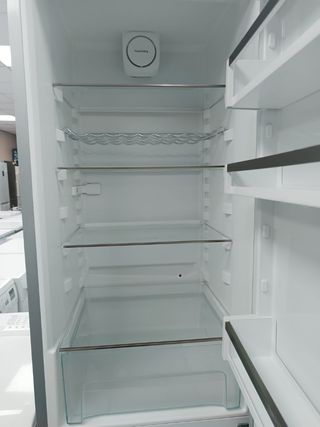 Pack Nevera Liebherr y Lavadora Blanca
