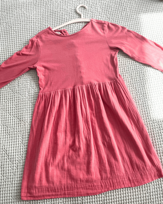 Vestido NIÑA GOCCO rosa. Talla 9-10