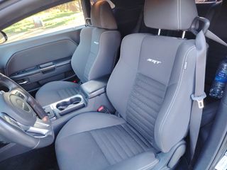 Dodge Challenger  srt8 6.4