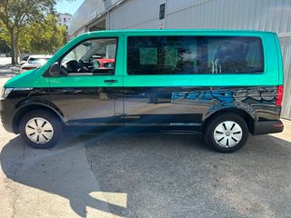 Volkswagen Caravelle 2023