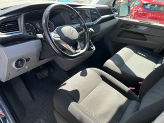 Volkswagen Caravelle 2023