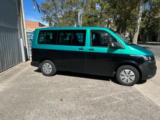Volkswagen Caravelle 2023