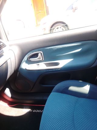 Renault Clio 2006