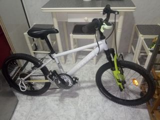 Bicicleta infantil Btwin con suspensión no envío 