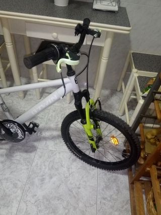 Bicicleta infantil Btwin con suspensión no envío 
