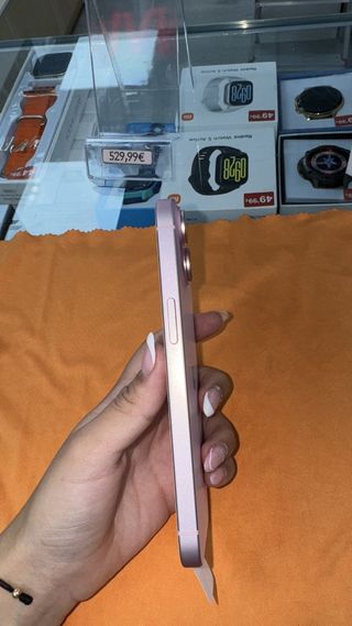 iPhone 15 128GB