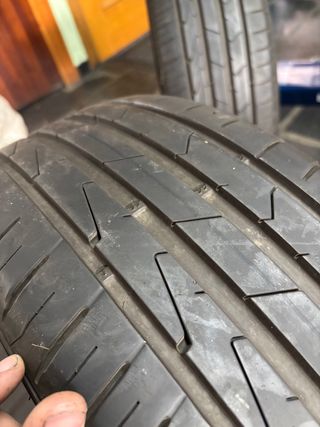 OPORTUNIDAD HANKOOK 215/45 R18 90%