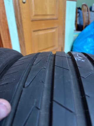 OPORTUNIDAD HANKOOK 215/45 R18 90%