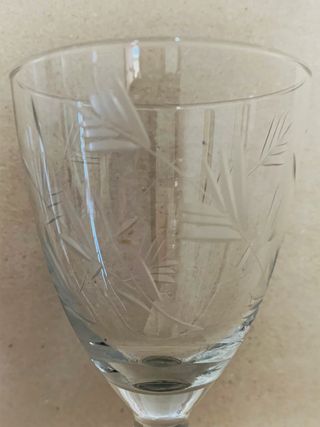 Copas antiguas talladas
