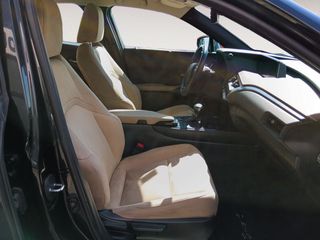 Lexus UX 250 h Business
