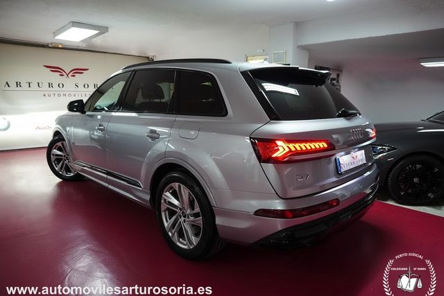 Audi Q7 2021 60TFSIe S-Line