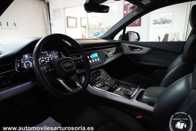 Audi Q7 2021 60TFSIe S-Line