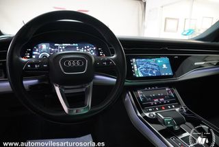 Audi Q7 2021 60TFSIe S-Line