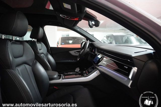 Audi Q7 2021 60TFSIe S-Line