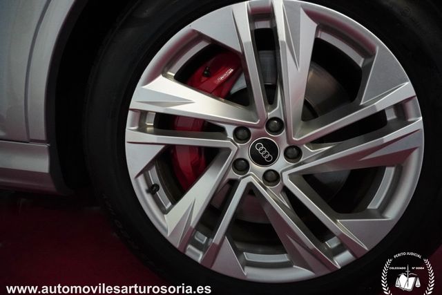 Audi Q7 2021 60TFSIe S-Line