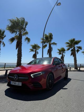 Mercedes-Benz A200 2021