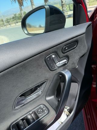 Mercedes-Benz A200 2021