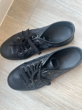 Zapatillas Gucci Negras y Azul Marino