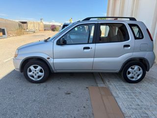 Suzuki Ignis 2004