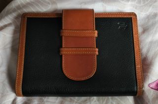 Cartera de piel muy buena calidad