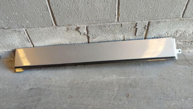 Chapa lateral guía puerta corredera T5