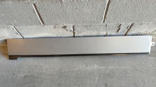 Chapa lateral guía puerta corredera T5