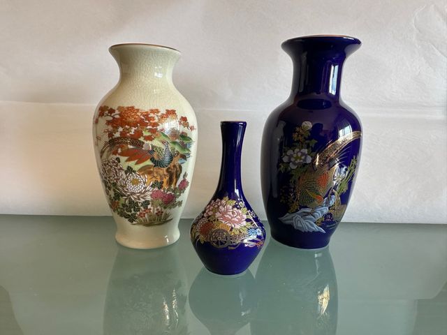 Jarrón de cerámica con diseño de aves